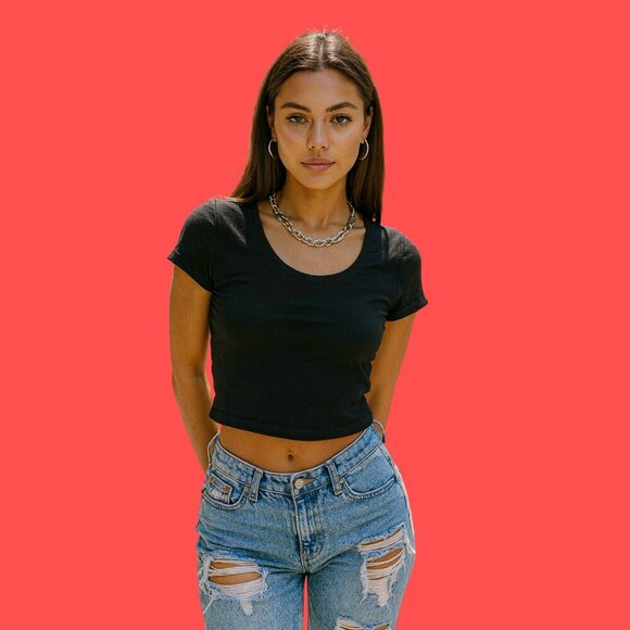 Brandy Melville Black Cropped Scoop Neck Tee – One Size Streetwear Basic - Picture 1 of 5